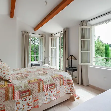 Modern With Private Pool Vila